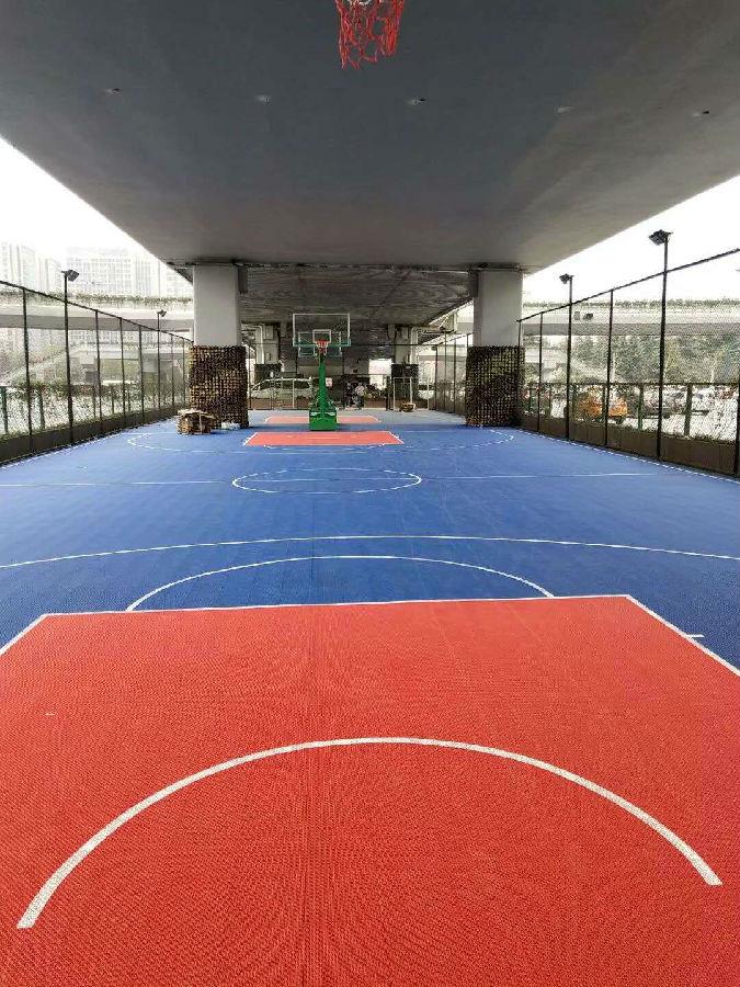 利星体育总结篮球场悬浮拼装地板的优势